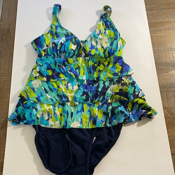 Tropical escape layered onepiece swimsuit - Picture 1 of 7